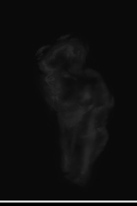 Noctographie noir et blanc de Cedric Poulain représentant un nu féminin vertical, on y devine le corps vaporeux et fantomatique d'une femme se tenant la tete sur un fond noir.